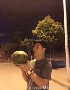 少男心吃瓜群众,揭秘娱乐圈那些不为人知的幕后故事